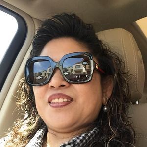 Meet your Posher, Luzviminda